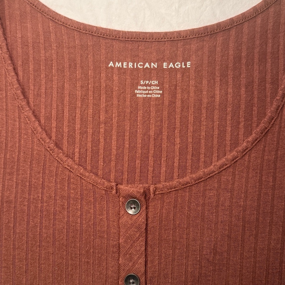 American Eagle Outfitters Women's Ribbed Buttoned Blouse Size Small EUC - Picture 4 of 8